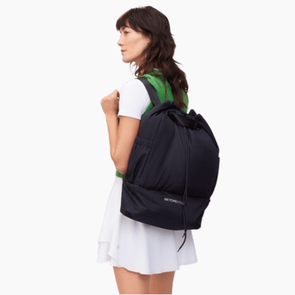 Beyond Yoga Classic Black Convertible Gym Bag